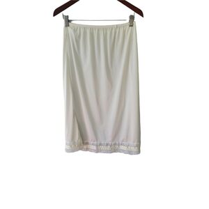 Mel Lin Vintage Ivory Half Slip Size Large